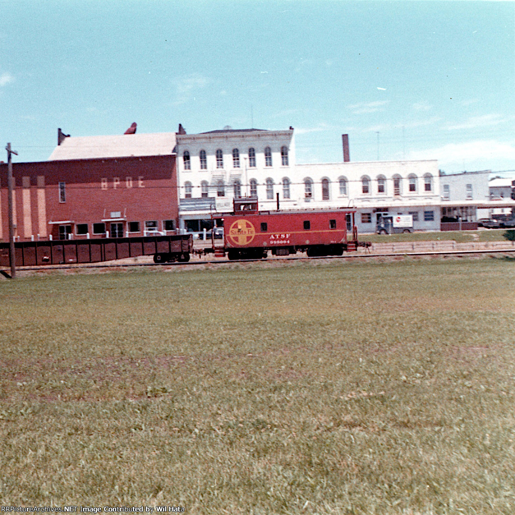 Santa Fe Caboose 999094